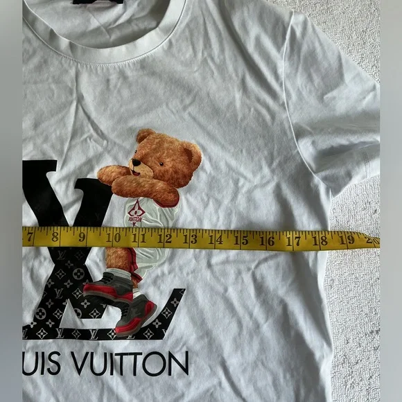 Louis Vuitton White Tee with Bear Graphic - Picture 7 of 10